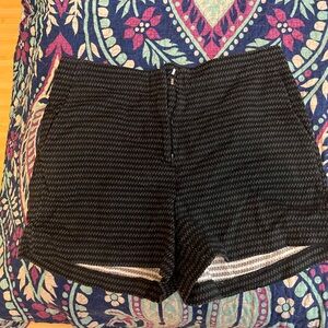 Black and White Loft Shorts (4)